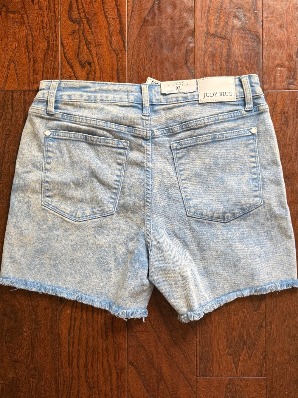NWT Judy Blue Light Blue Acid Wash Denim Shorts XL - Picture 10 of 14